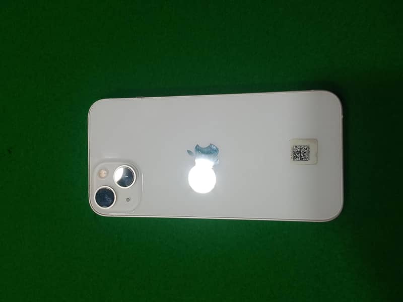 Apple iPhone 13 0