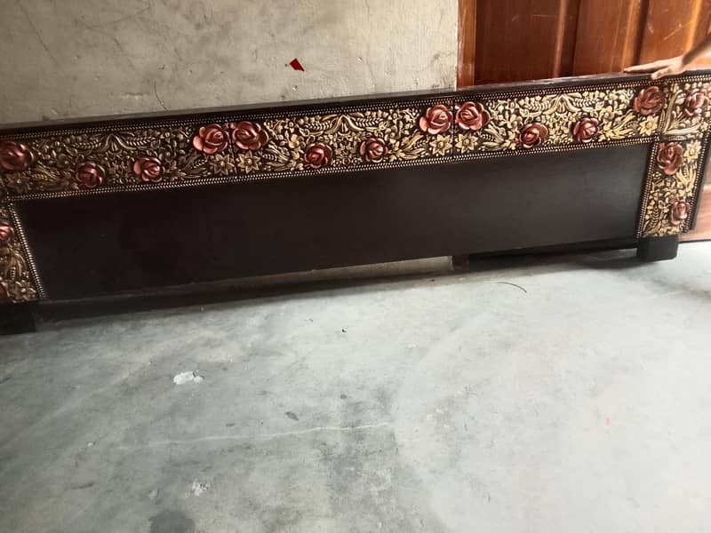 bed dressing table condition 10 by 10 3