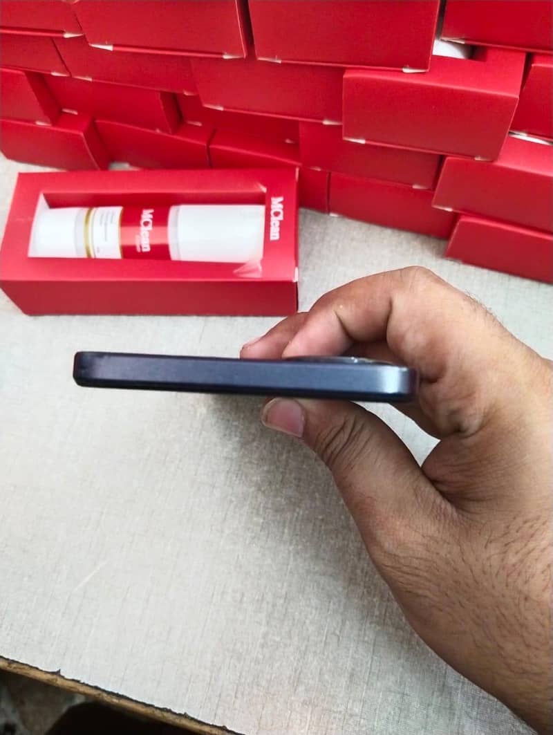 OPPO A60 4