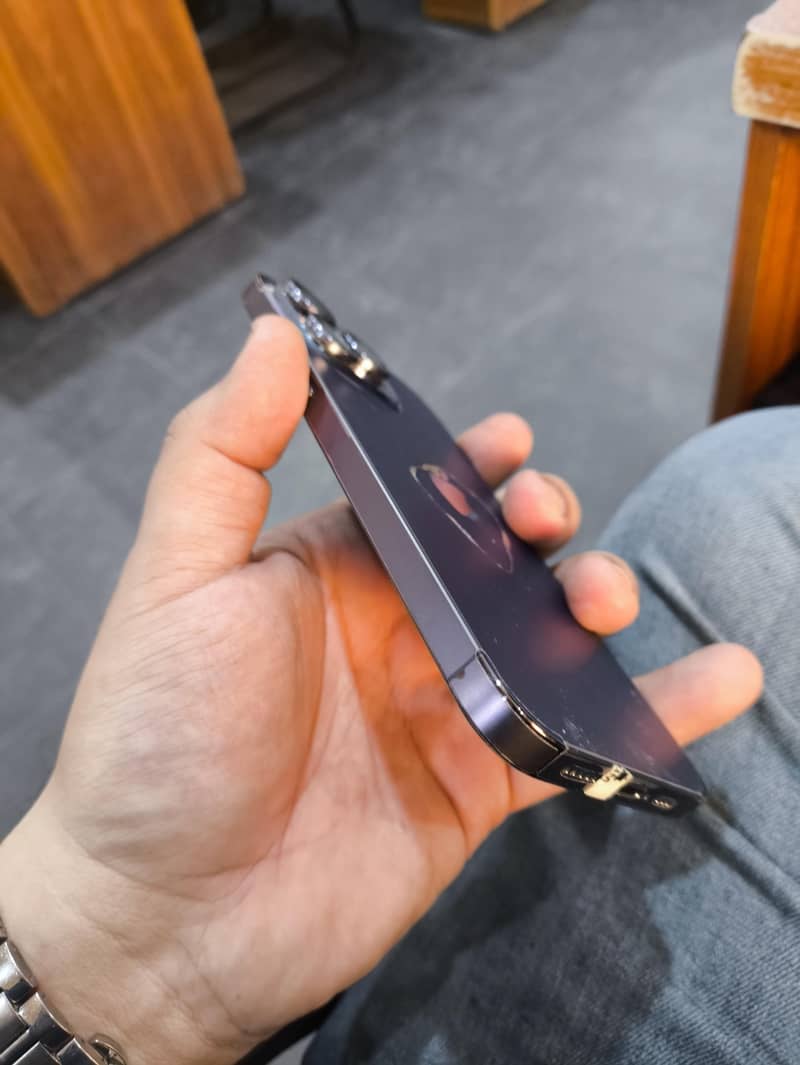 Apple iPhone 14 Pro Max 5