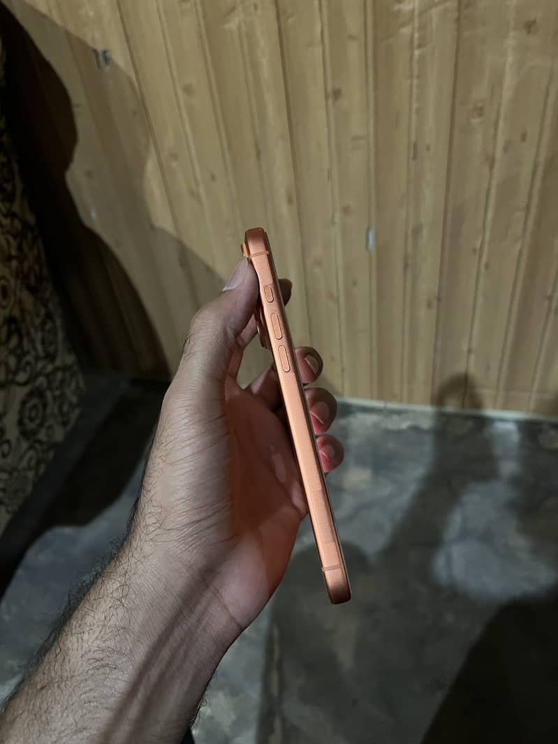 Apple iPhone 17 Pro Max 5