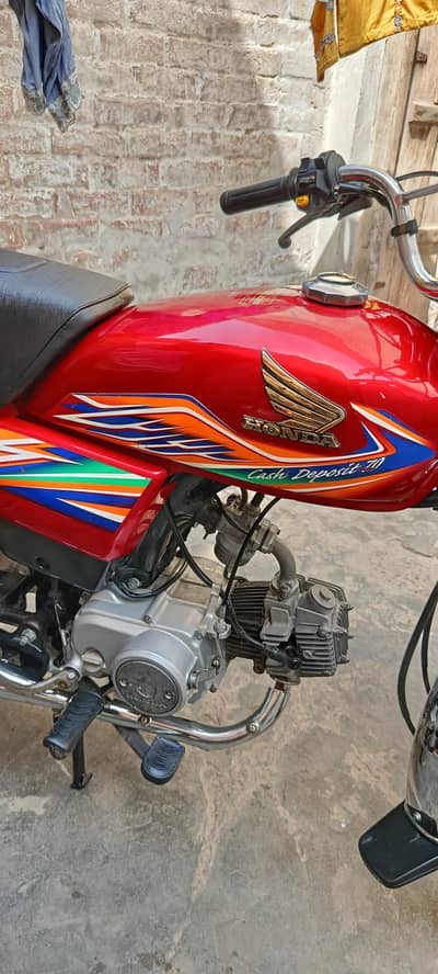 Honda CD70 2019/20 model. 03067901675