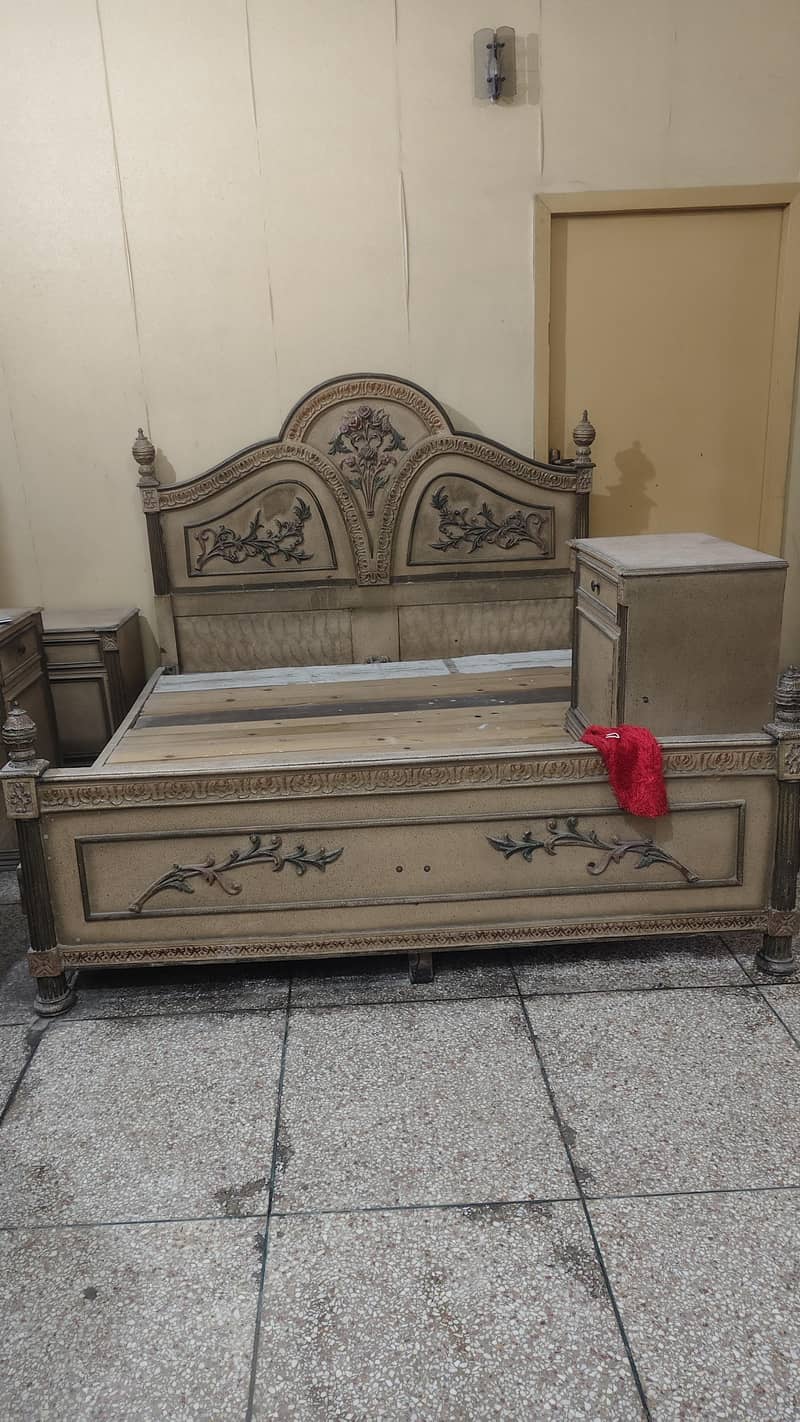 Bed set for sell 0