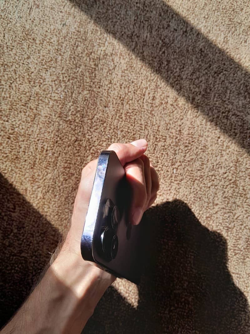Apple iPhone 14 Pro Max 5