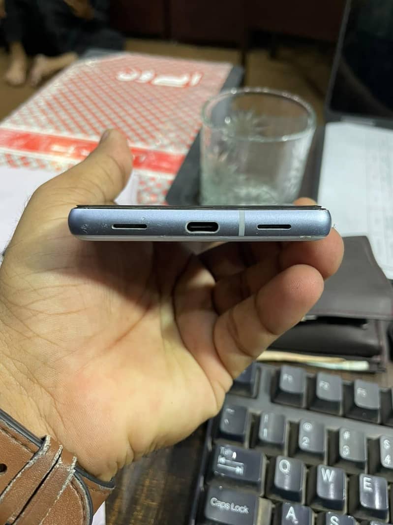 Google Pixel 7a 1