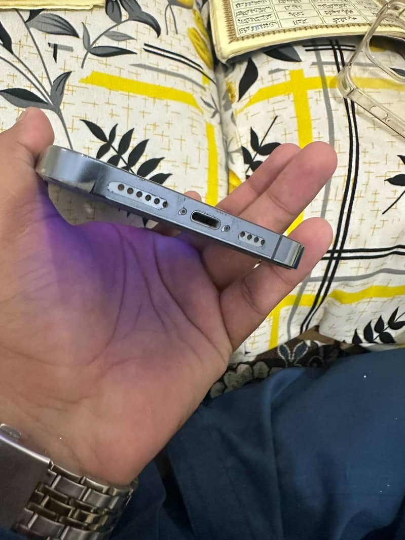 Apple iPhone 13 Pro Max 7