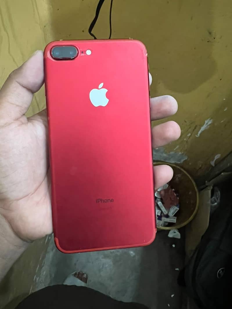 Apple iPhone 7 Plus 1