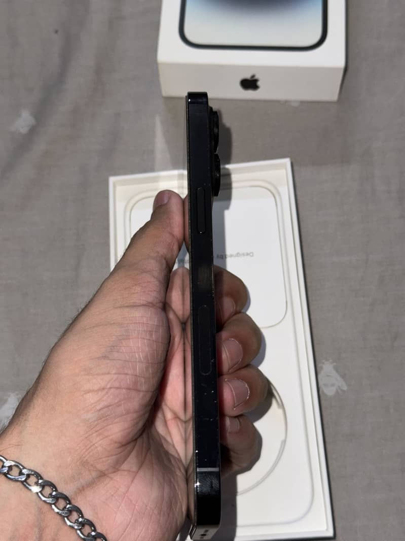 Apple iPhone 14 Pro Max 7