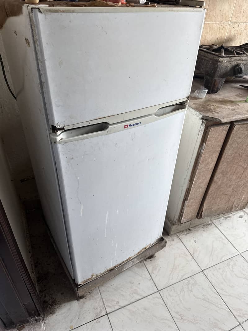 Dawlance small fridge 0