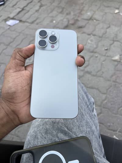 iPhone 15pro max jv 89 health condition 10/10 serious buyer rabta kary