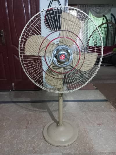 PEDESTAL FAN TOSHIBA COMPANY IS FOR SALE