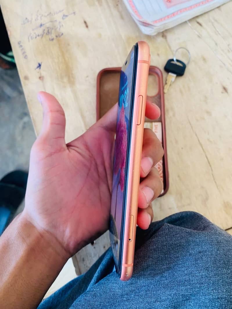 Apple iPhone XR 2