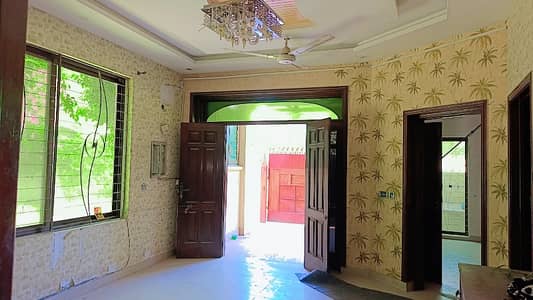 5 Marla Corner House For Rent. 4 Bed, Double Gate, 2 Car Parking