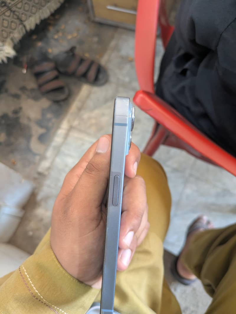 Apple iPhone 14 1