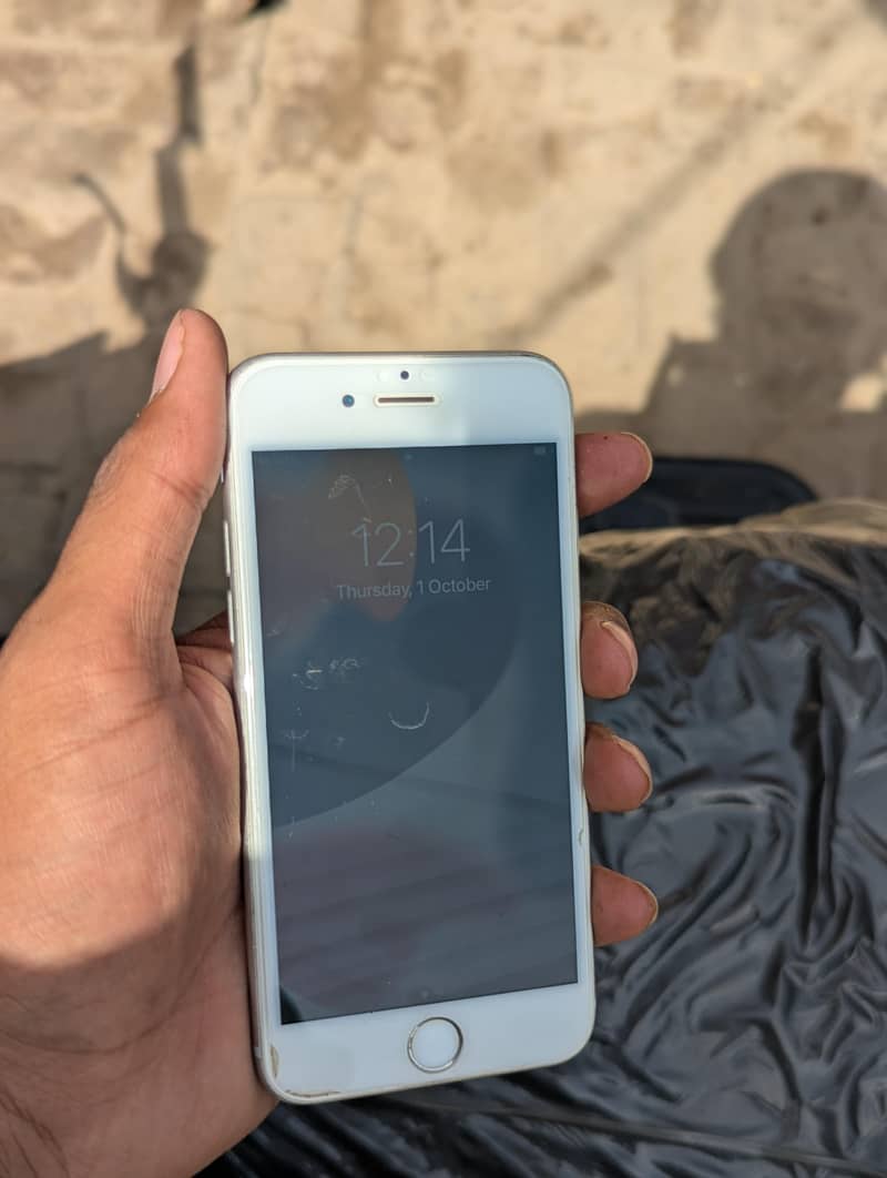Apple iPhone 6S 1