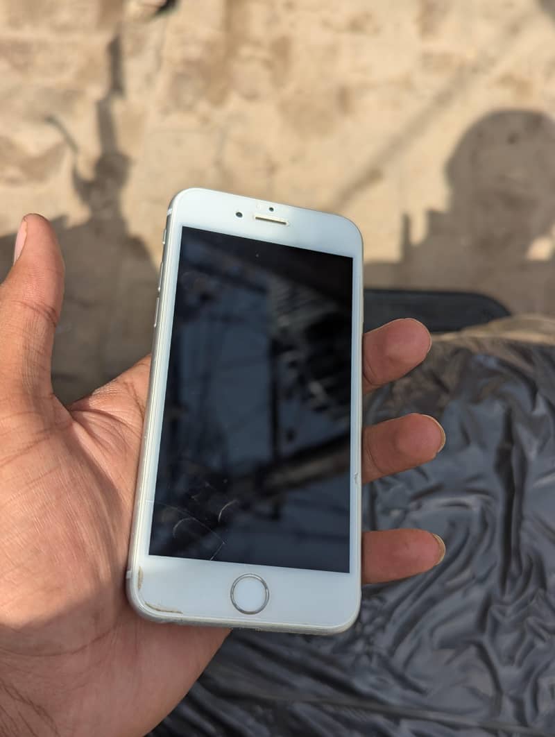 Apple iPhone 6S 2
