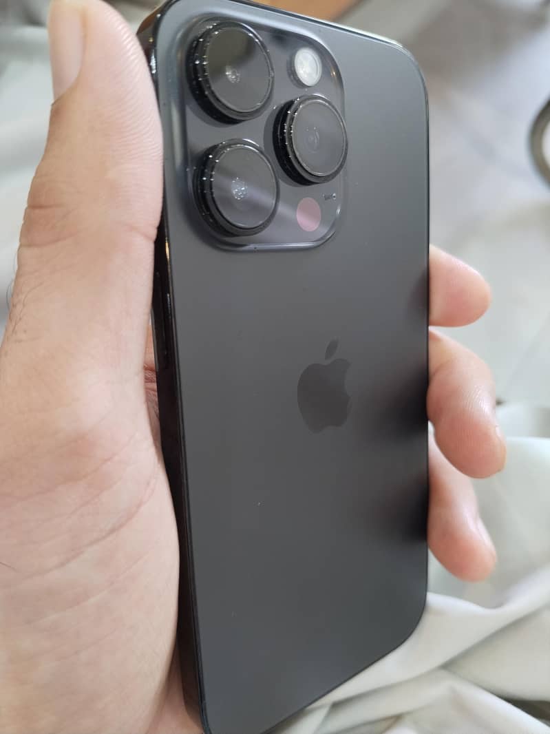 Apple iPhone 17 Pro Dual e sim 1