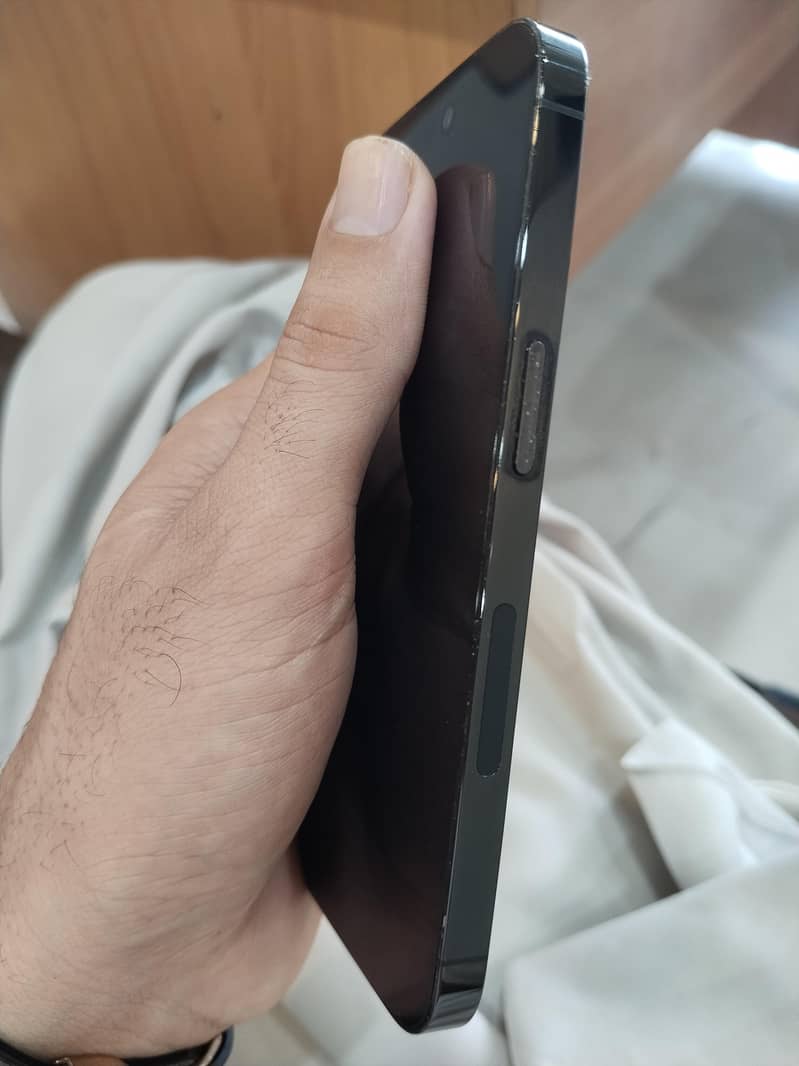 Apple iPhone 17 Pro Dual e sim 4