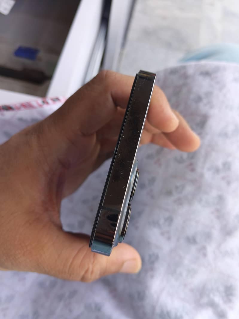 Apple iPhone 13 Pro Max 5