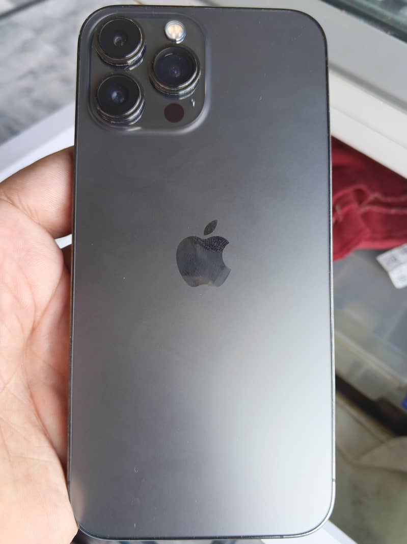 Apple iPhone 13 Pro Max 8