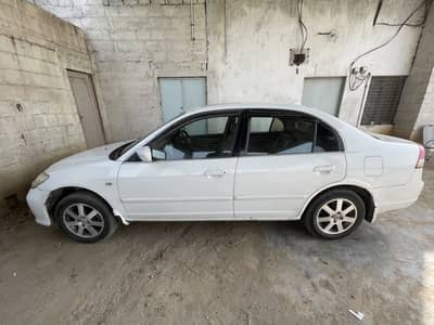 Honda Civic Oriel 2005