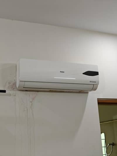 Haier 1 Ton DC Inverter in good condition working perfectly