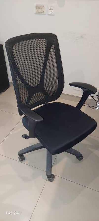 all ok chair 40 se 50 pic hai
