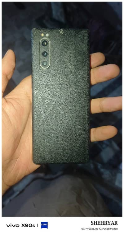 Sony Experia 5