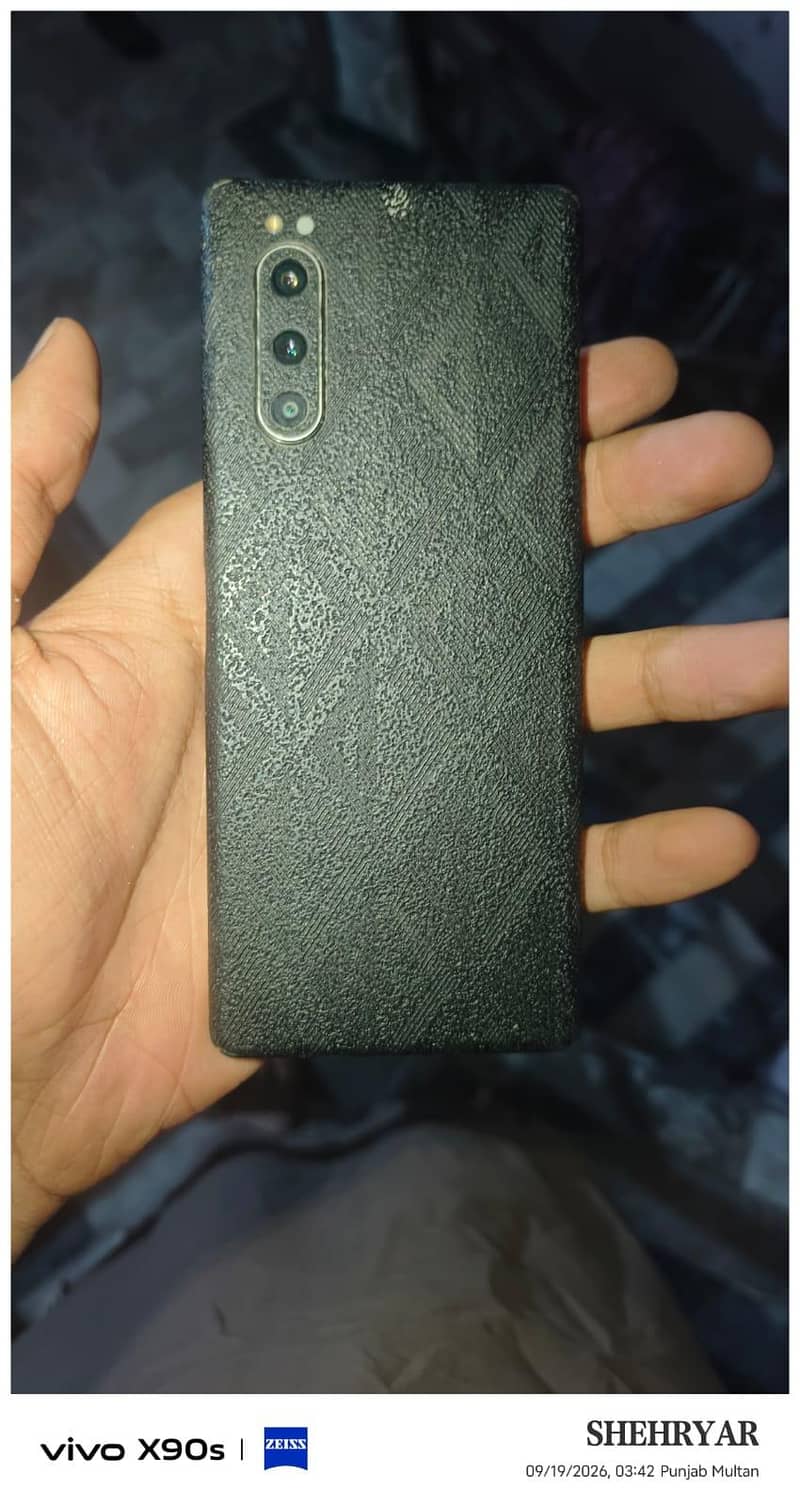 Sony Experia 5 0