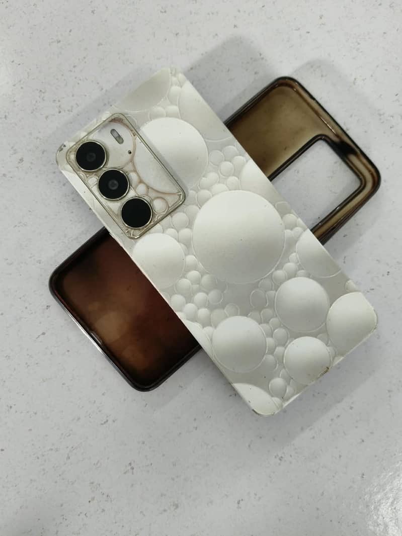 Realme C75 5