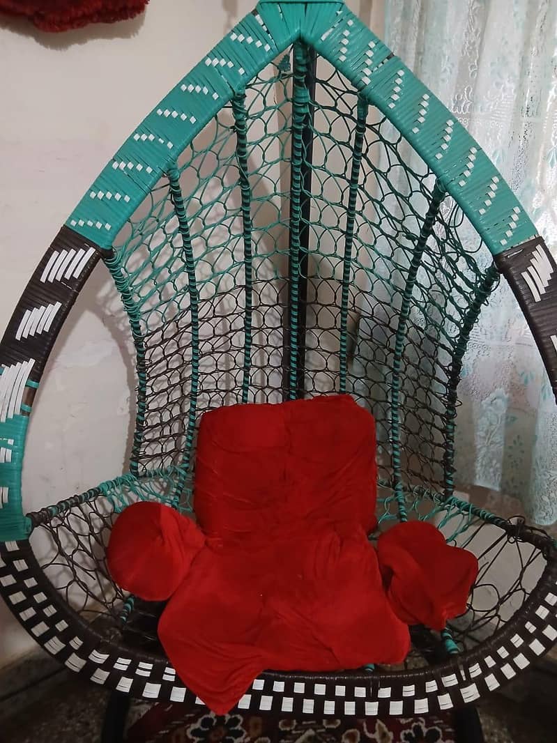 egg shape swing 1
