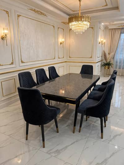 dining table available good condition like new