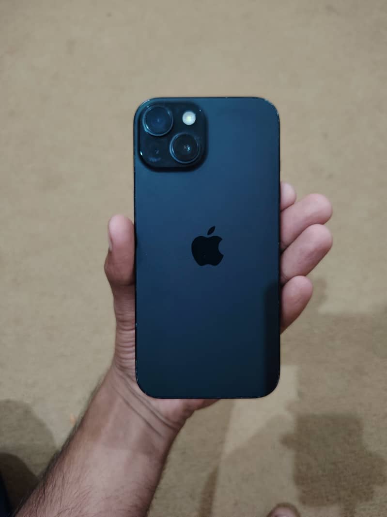 Apple iPhone 15 2