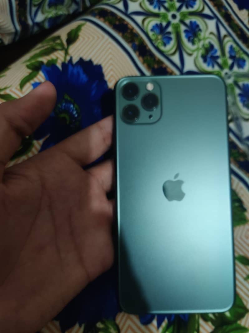 Apple iPhone 11 Pro Max 3