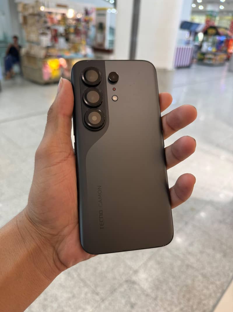 Tecno camon 50 pro 0