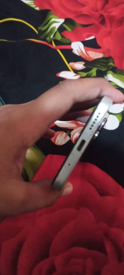 redmi 12 8 128 used 10/10 with box