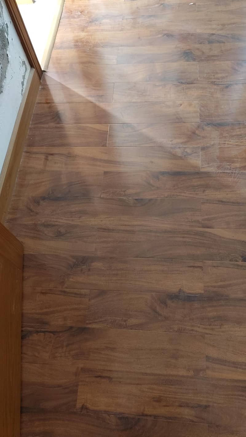 Laminated floor 0