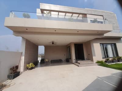 Luxurious 1 Kanal Banglow Available For Sale In DHA Phase 5