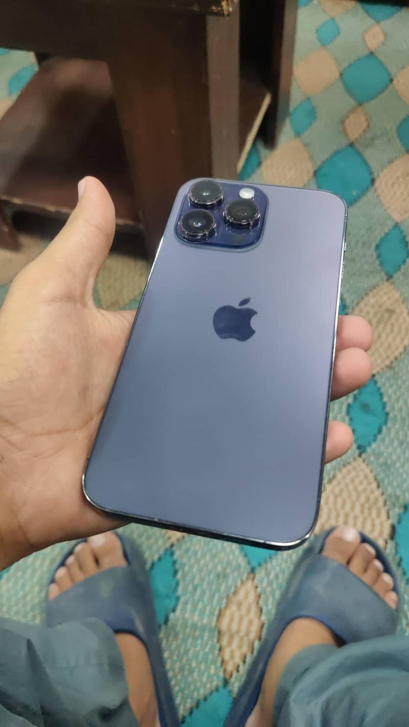 Apple iPhone 14 Pro Max 0
