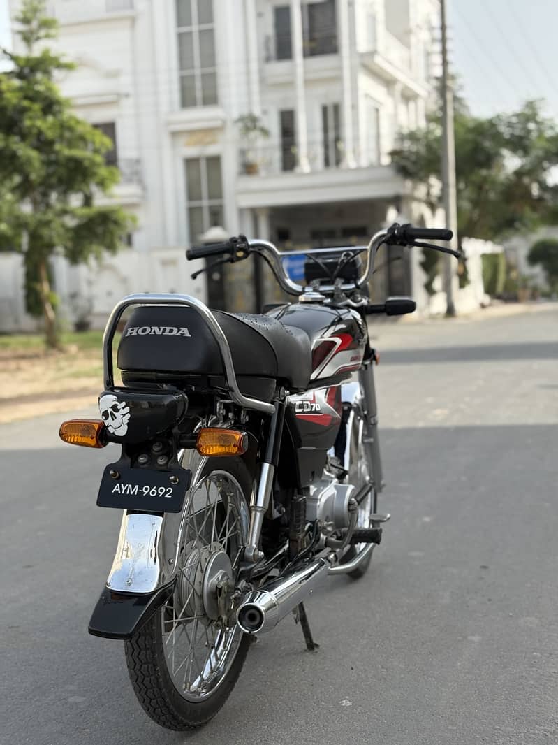 Honda CD70 0
