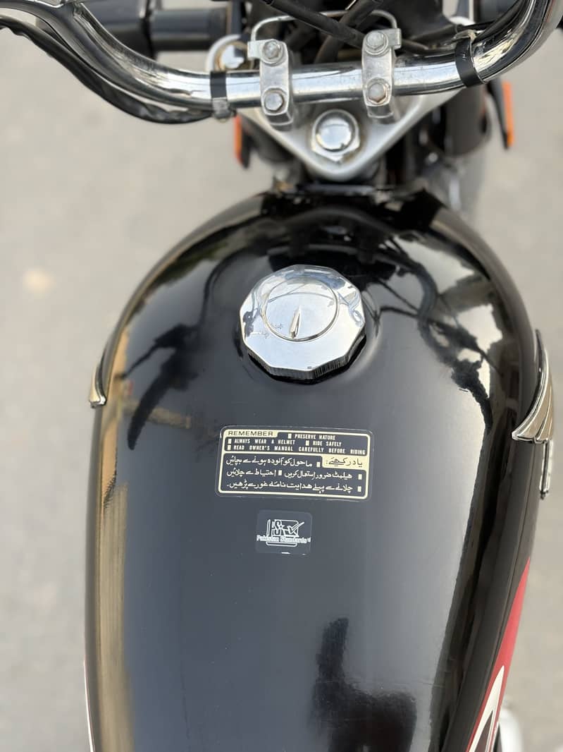 Honda CD70 5