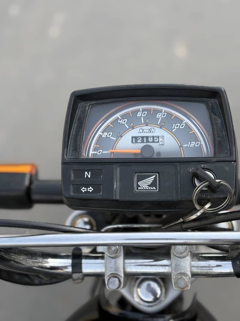 Honda CD70 6
