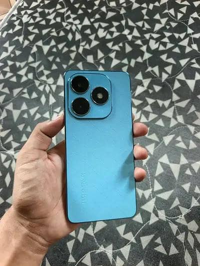 Tecno spark 20
