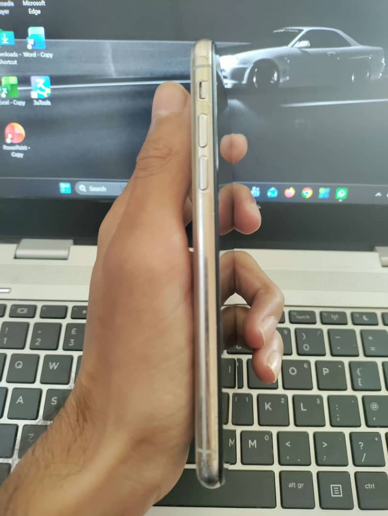 Apple iPhone XS 2