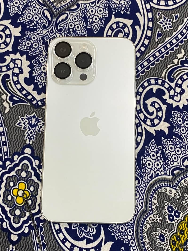 Apple iPhone 14 Pro Max 0