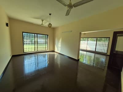 2 Kanal House on Prime Location For Office Use in Valencia Town
