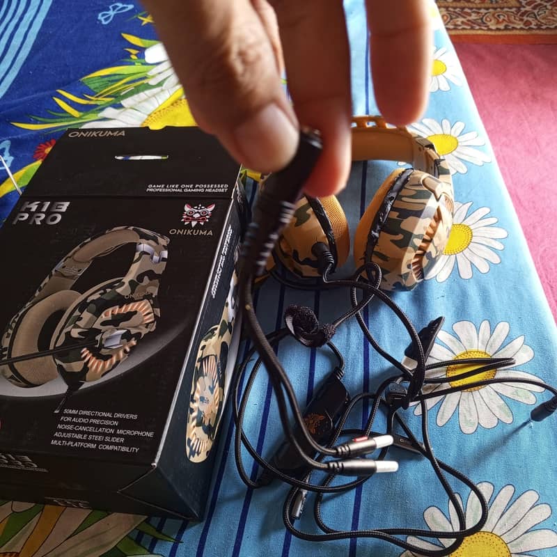headset 1