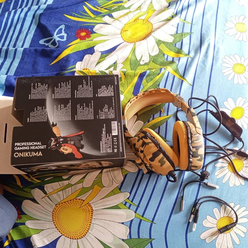 headset 8
