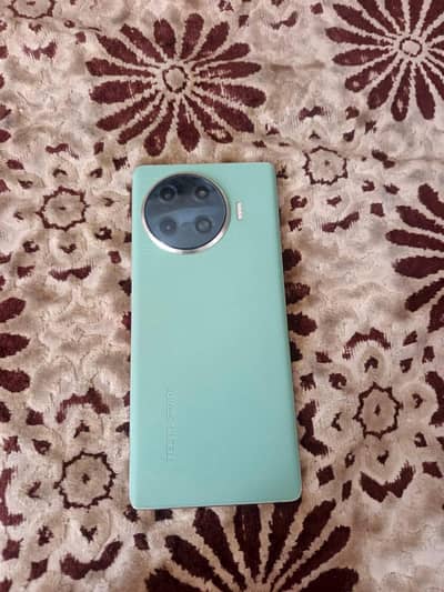 Tecno Spark 20 Pro Plus