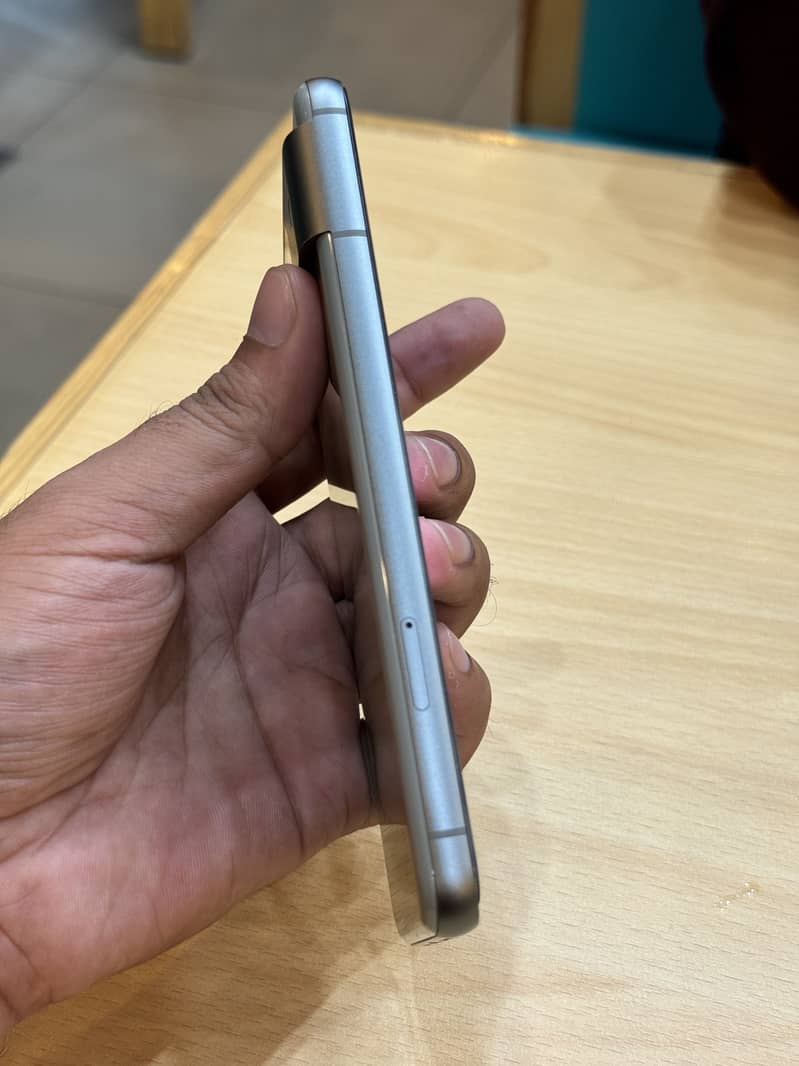 Google Pixel 8 3